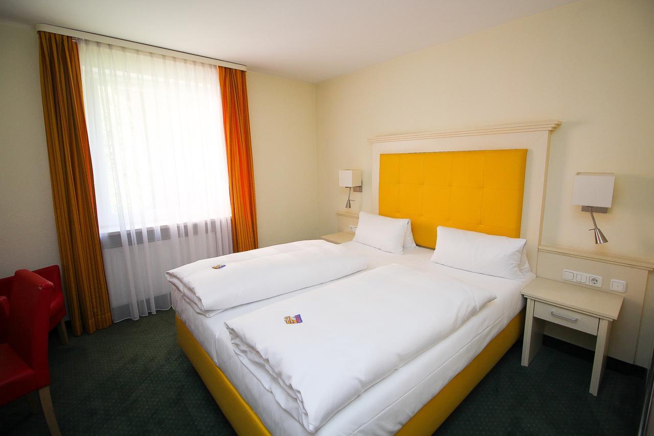 Hotel Leopold Munchen Bagian luar foto