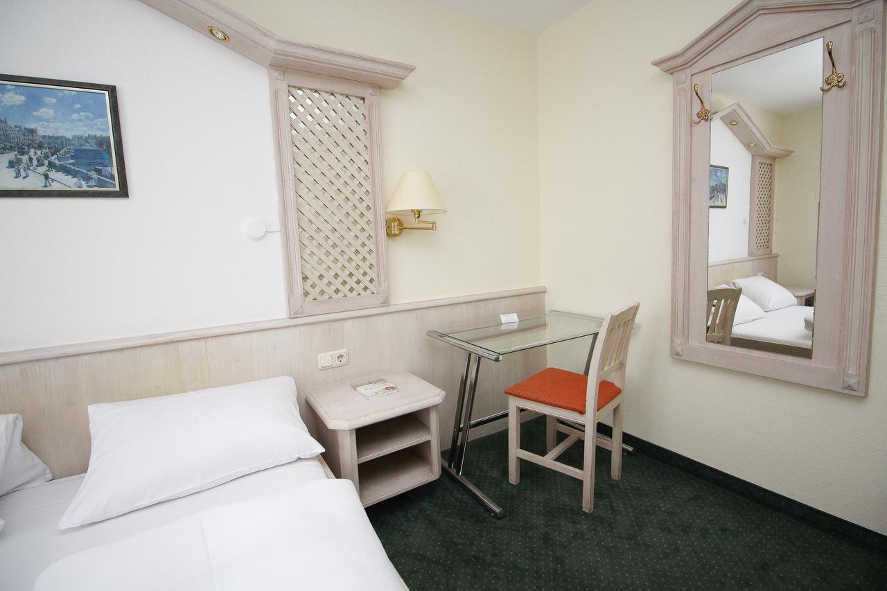 Hotel Leopold Munchen Bagian luar foto
