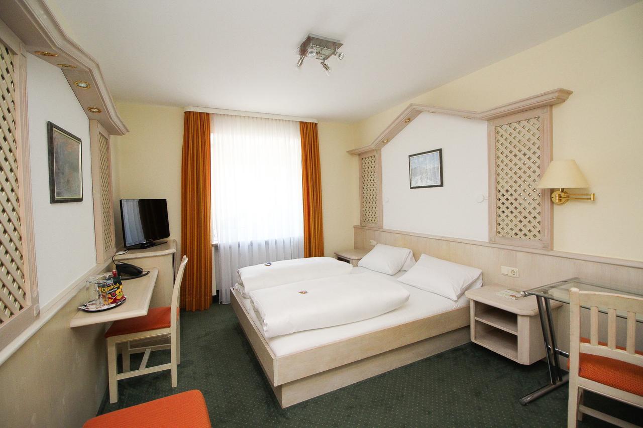 Hotel Leopold Munchen Bagian luar foto