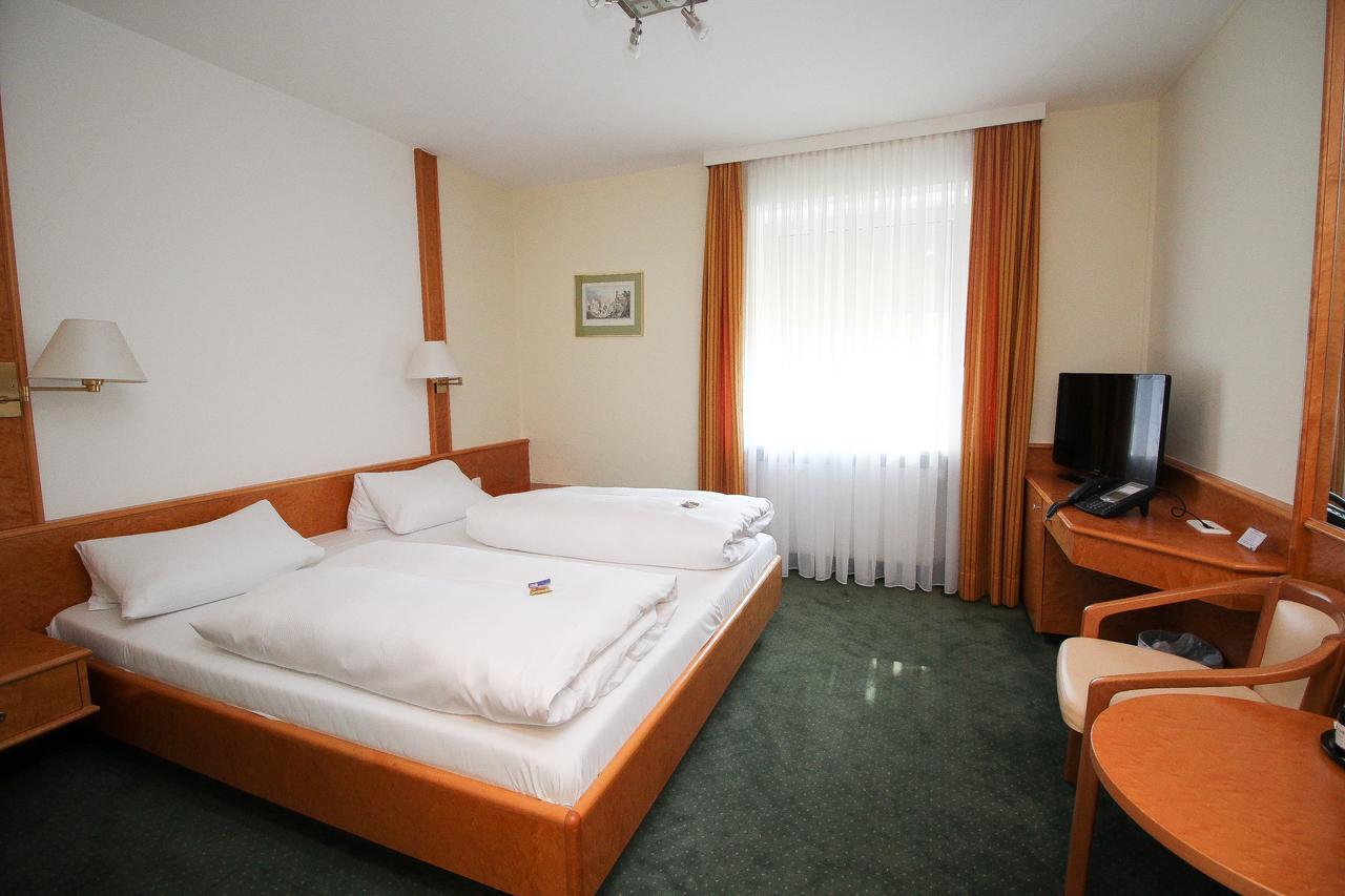 Hotel Leopold Munchen Bagian luar foto